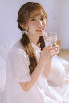 美女性侵